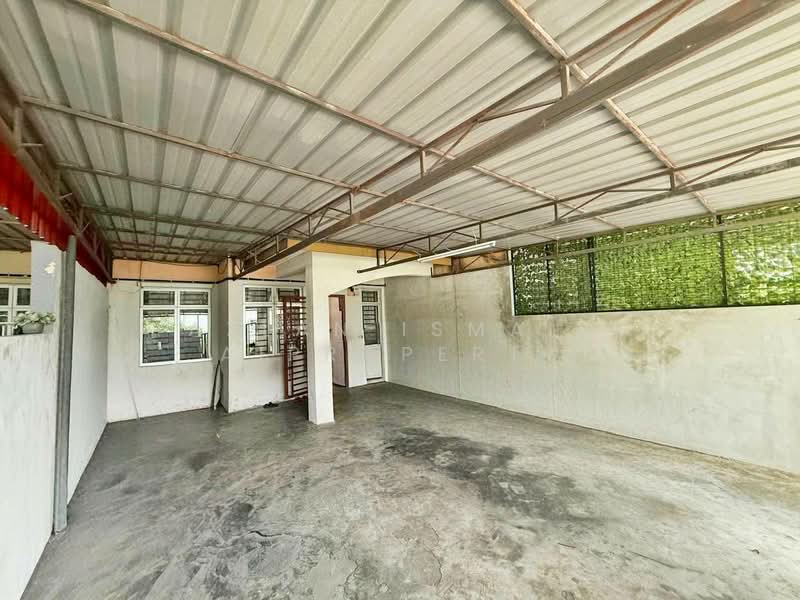 Rumah Teres 2 Tingkat untuk Dijual di Taman Nusantara (Iskandar Puteri (Nusajaya)) - Azlan Ismail aiproperty - Exterior - PropertyGuru.com.my
