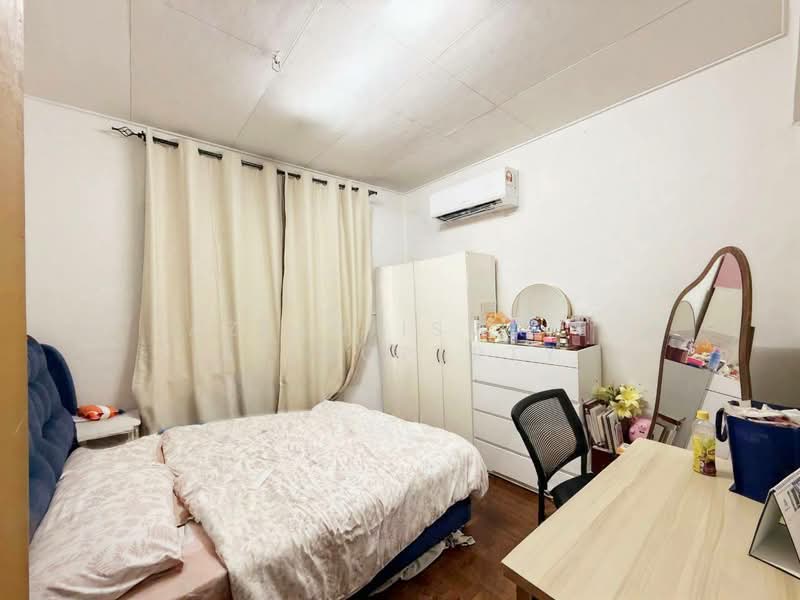 Rumah Teres 2 Tingkat untuk Dijual di Taman Nusantara (Iskandar Puteri (Nusajaya)) - Azlan Ismail aiproperty - Bedroom - PropertyGuru.com.my