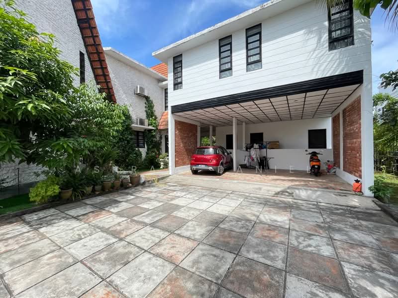 Bungalow for Sale in Seksyen 7 (Shah Alam) - Ashraff Daniel - Exterior - PropertyGuru.com.my