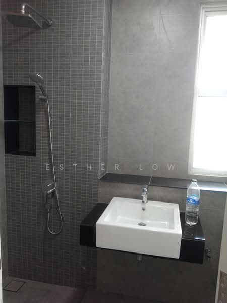 Terraced House for Rent in Tamansari (Rawang) - Esther Low - Bathroom - PropertyGuru.com.my