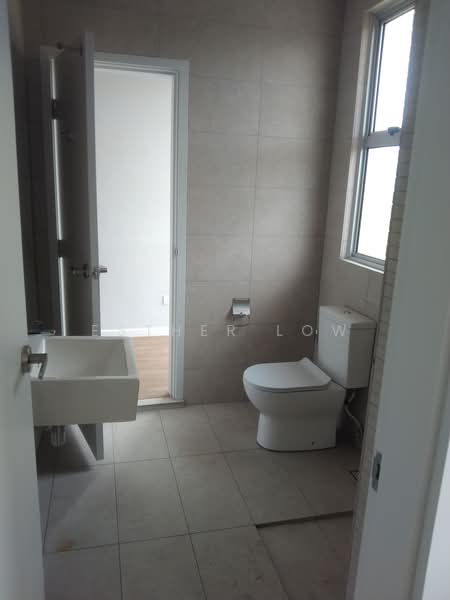 Terraced House for Rent in Tamansari (Rawang) - Esther Low - Bathroom - PropertyGuru.com.my