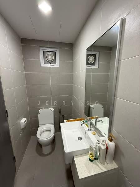 Kondominium untuk Disewa di The Amarene - Jerry So - Bathroom - PropertyGuru.com.my