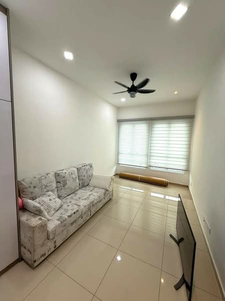 Kondominium untuk Disewa di The Amarene - Jerry So - Living Room - PropertyGuru.com.my