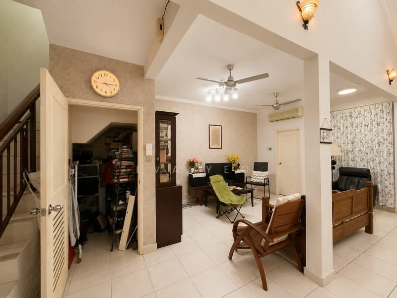 1.5-storey Terraced House for Sale in Taman Molek (Johor Bahru) - Eva Yeo - Living Room - PropertyGuru.com.my