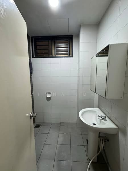 Service Residence for Rent at Palazio - Vinna Loh - Bathroom - PropertyGuru.com.my