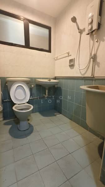 Apartment for Sale at Mutiara Court - Alston Loh - Bathroom - PropertyGuru.com.my
