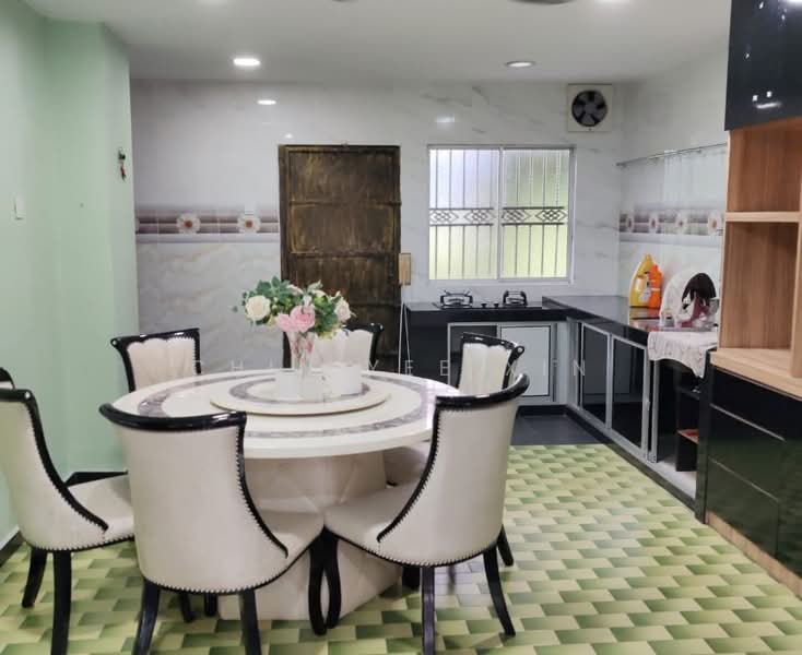 Rumah Teres 2 Tingkat untuk Dijual di Taman Daya (Kepong) - Chin Yee Xin - Dining Room - PropertyGuru.com.my