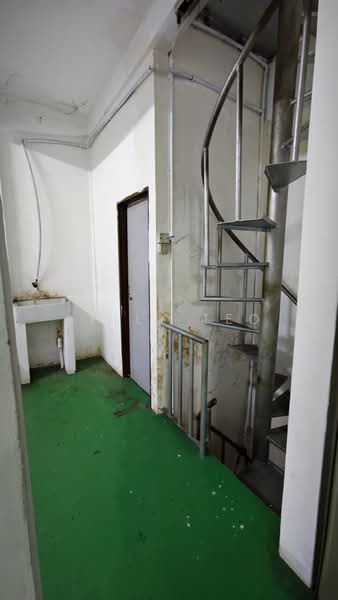 Shop for Rent in Klang (Selangor) - Kelly Teo - Interior - PropertyGuru.com.my