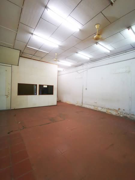 Shop for Rent in Klang (Selangor) - Kelly Teo - Interior - PropertyGuru.com.my