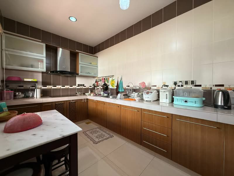 Bungalow for Sale in Rawang (Selangor) - Chris Tye - Kitchen - PropertyGuru.com.my