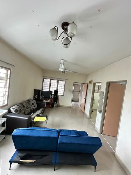 Pangsapuri untuk Disewa di Pangsapuri Permai - Benz Low - Living Room - PropertyGuru.com.my