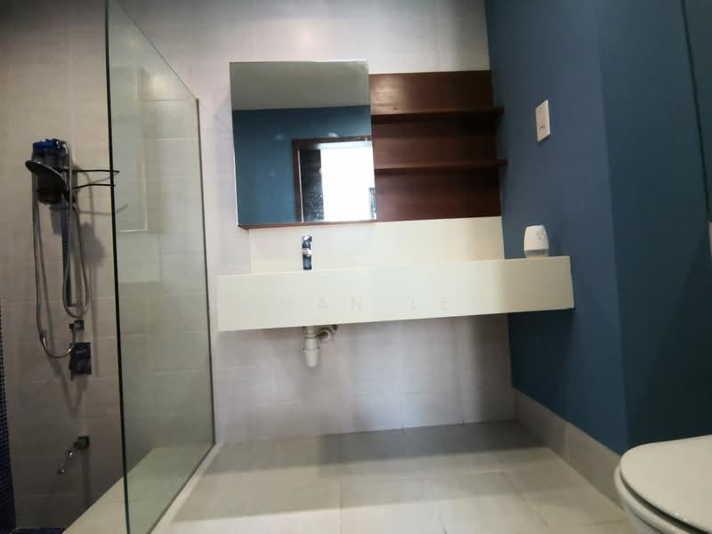 Servis Apartment untuk Disewa di Verve Suites - Roman Lee - Bathroom - PropertyGuru.com.my
