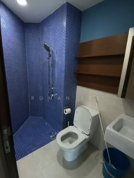 Servis Apartment untuk Disewa di Verve Suites - Roman Lee - Bathroom - PropertyGuru.com.my