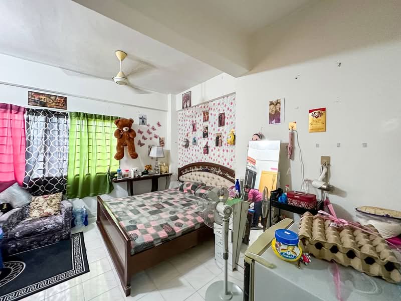 Condominium for Sale at Greenpark - Ahmad Ikhwan Arif - Bedroom - PropertyGuru.com.my