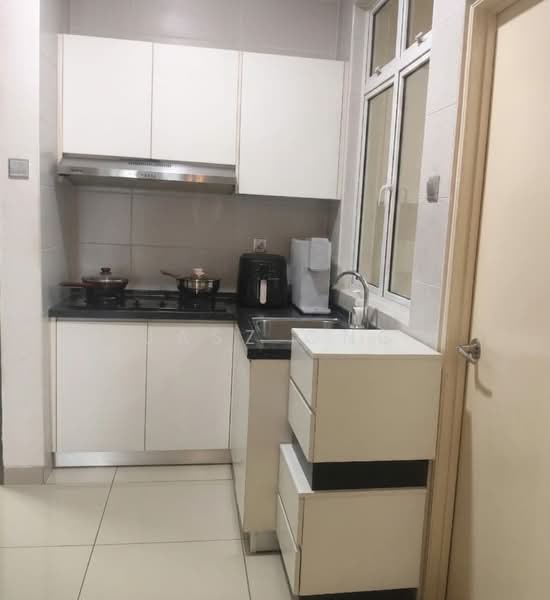 Service Residence for Sale at Twin Danga Residence - Jasz Ong - Kitchen - PropertyGuru.com.my