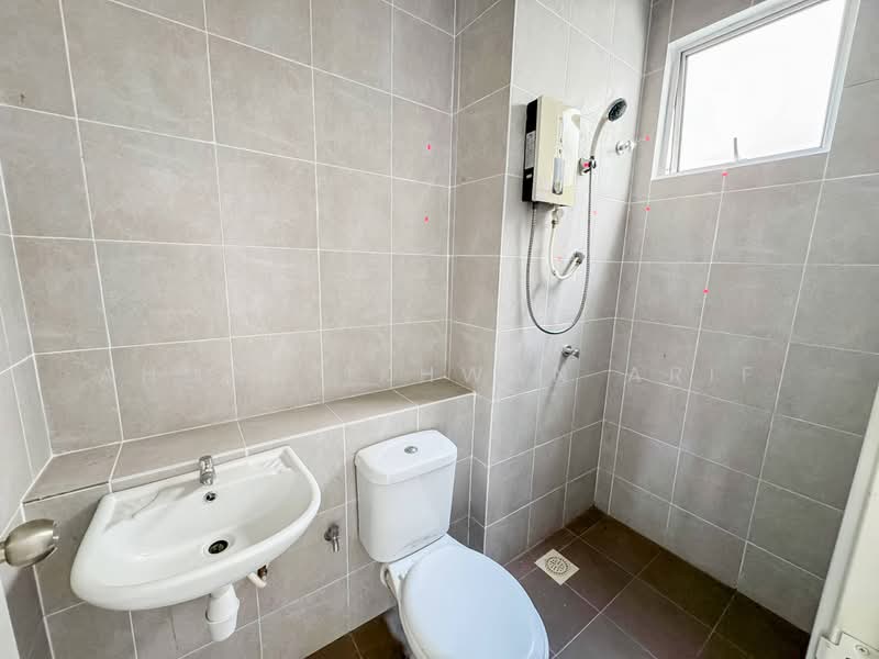 Condominium for Sale at Residensi Adelia - Ahmad Ikhwan Arif - Bathroom - PropertyGuru.com.my