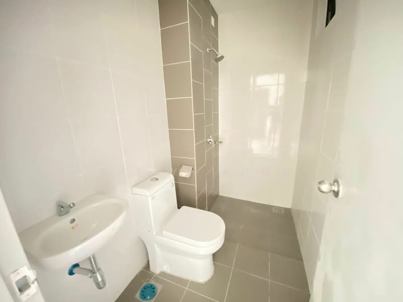 Condominium for Sale at Legendview - Evelyn Khoo - Bathroom - PropertyGuru.com.my