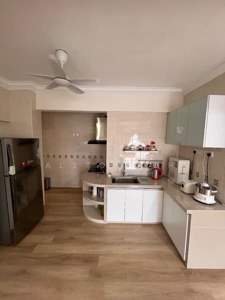 Apartment for Sale at Sri Kristal - Alston Loh - Kitchen - PropertyGuru.com.my