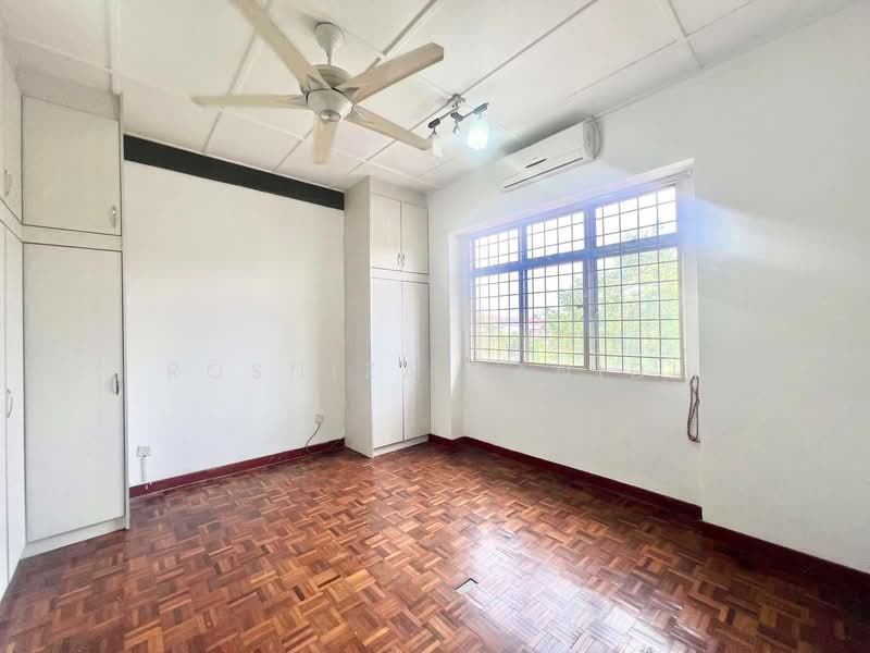 2-storey Terraced House for Sale in Bandar Seri Putra (Bangi) - Rosniza Tanidi - Bedroom - PropertyGuru.com.my