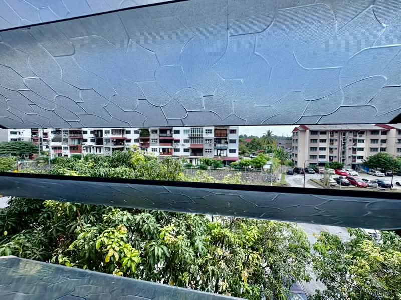 Rumah Flat untuk Dijual di Flat PKNS Seksyen 8 - Sariza Hartanah - Exterior - PropertyGuru.com.my