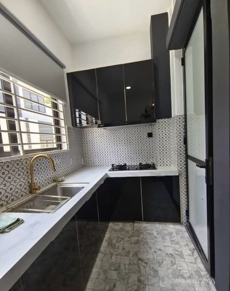 Rumah Kluster untuk Disewa di Eco Ardence (Setia Alam) - Wilson Ng - Kitchen - PropertyGuru.com.my