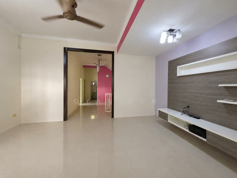 Rumah Berkembar untuk Dijual di Taman Brown (Gelugor) - Qyan Goh - Living Room - PropertyGuru.com.my