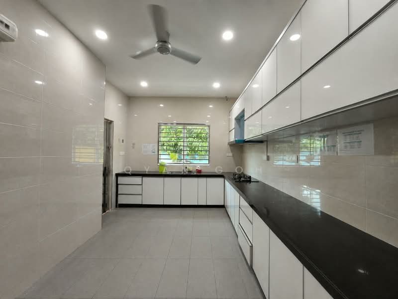 Rumah Berkembar untuk Dijual di Taman Brown (Gelugor) - Qyan Goh - Kitchen - PropertyGuru.com.my