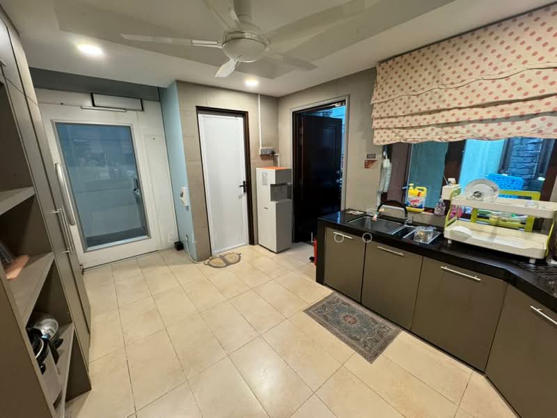 Rumah Teres 2 Tingkat untuk Dijual di Taman Melawati (Ulu Kelang) - Eling Loo - Kitchen - PropertyGuru.com.my