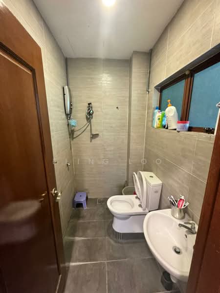 Rumah Teres 2 Tingkat untuk Dijual di Taman Melawati (Ulu Kelang) - Eling Loo - Bathroom - PropertyGuru.com.my
