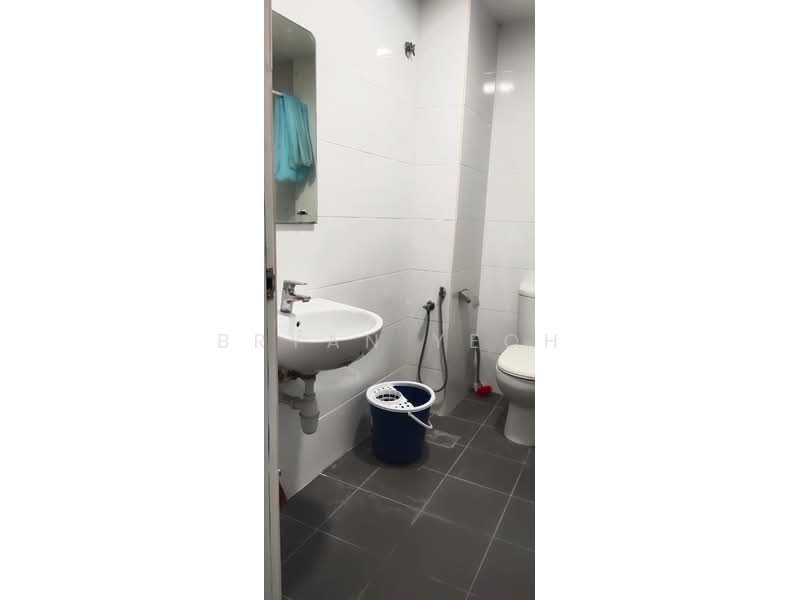 Condominium for Sale at Petaling Indah Condominiums - Bryan Yeoh - Bathroom - PropertyGuru.com.my