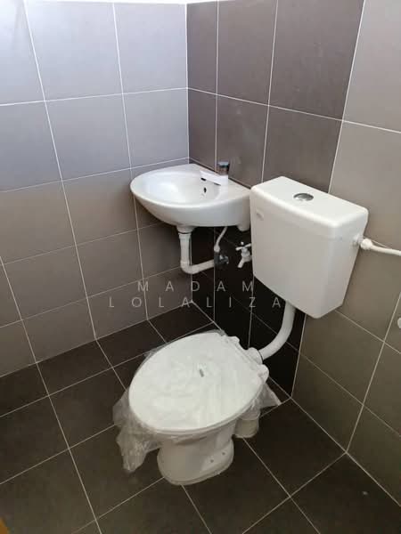 Rumah Teres 1 Tingkat untuk Dijual di Batang Padang (Perak) - Madam Lolaliza - Bathroom - PropertyGuru.com.my