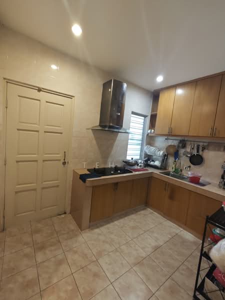 2-storey Terraced House for Sale in Bandar Puteri Puchong (Puchong) - Teh . - Kitchen - PropertyGuru.com.my