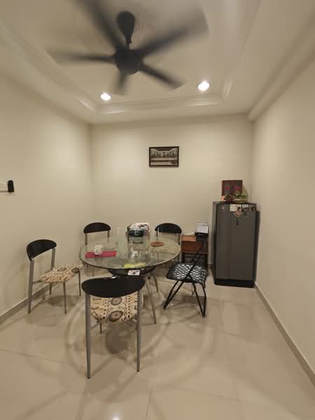 2-storey Terraced House for Sale in Bandar Puteri Puchong (Puchong) - Teh . - Dining Room - PropertyGuru.com.my