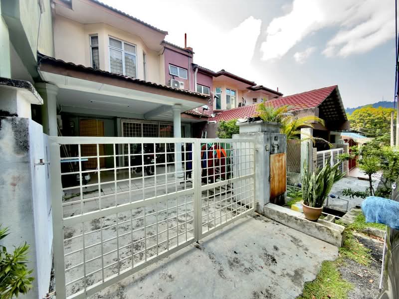 2-storey Terraced House for Sale in Kampung Tasik Tambahan (Ampang) - Azrul Ismail - Exterior - PropertyGuru.com.my