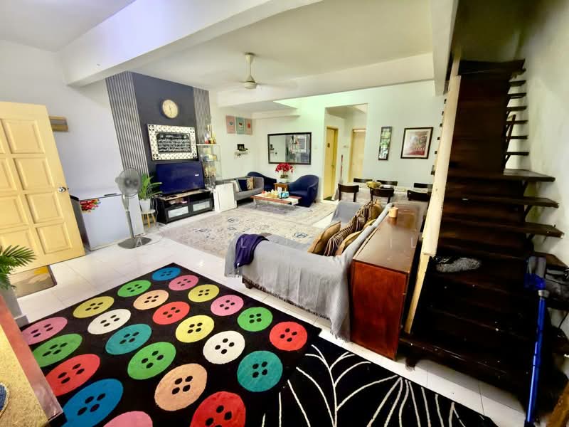2-storey Terraced House for Sale in Kampung Tasik Tambahan (Ampang) - Azrul Ismail - Living Room - PropertyGuru.com.my