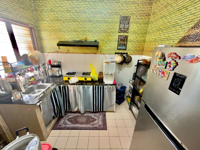 2-storey Terraced House for Sale in Kampung Tasik Tambahan (Ampang) - Azrul Ismail - Kitchen - PropertyGuru.com.my