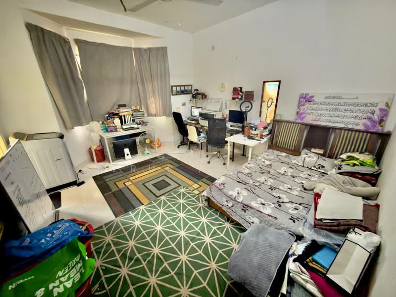 2-storey Terraced House for Sale in Kampung Tasik Tambahan (Ampang) - Azrul Ismail - Bedroom - PropertyGuru.com.my