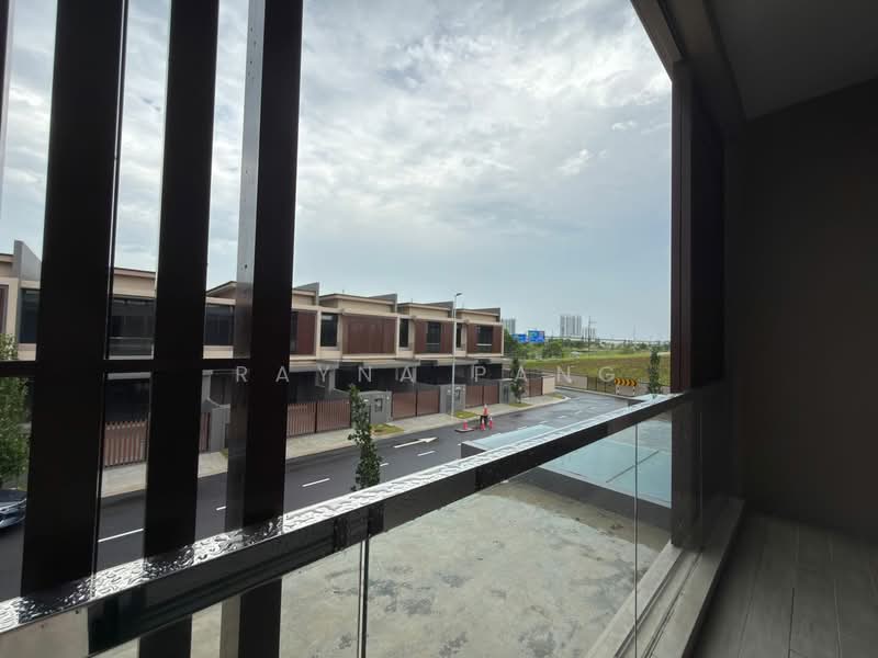 2-storey Terraced House for Sale in Puteri Harbour (Iskandar Puteri (Nusajaya)) - Rayna Pang - Exterior - PropertyGuru.com.my