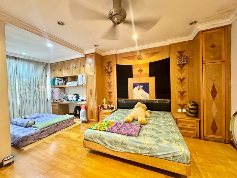 Rumah Teres 2-Tingkat untuk Dijual di Bukit Jelutong (Shah Alam) - Nur Alia Omar - Bedroom - PropertyGuru.com.my