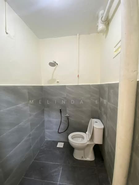 2-storey Terraced House for Sale in Taman Mawar (Pasir Gudang) - Melinda Ee - Bathroom - PropertyGuru.com.my