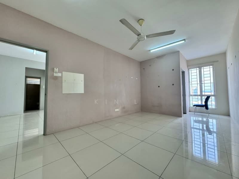 Kondominium untuk Dijual di Platinum Lake PV 20 - Kin L - Living Room - PropertyGuru.com.my