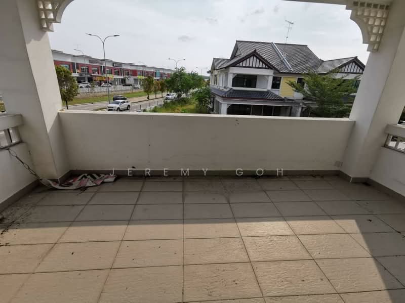 Rumah Berkembar untuk Dijual di Bandar Indahpura (Kulai) - Jeremy Goh - Balcony - PropertyGuru.com.my