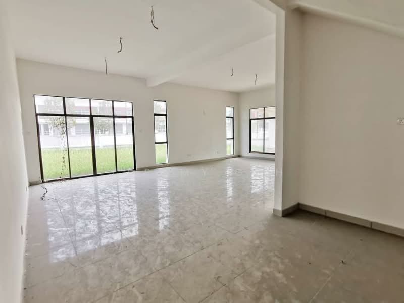 Rumah Berkembar untuk Dijual di Bandar Indahpura (Kulai) - Jeremy Goh - Living Room - PropertyGuru.com.my