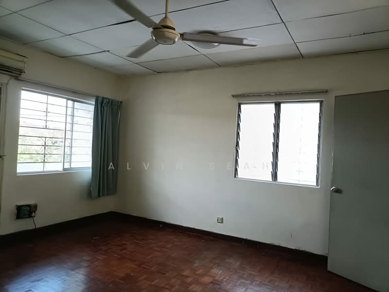 2-storey Terraced House for Sale in Damansara Jaya (Petaling Jaya) - Alvin Seah - Bedroom - PropertyGuru.com.my