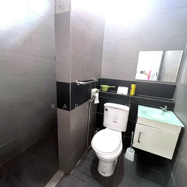 Rumah Banglo untuk Dijual di Taman Melodies (Johor Bahru) - Karl Lim - Bathroom - PropertyGuru.com.my