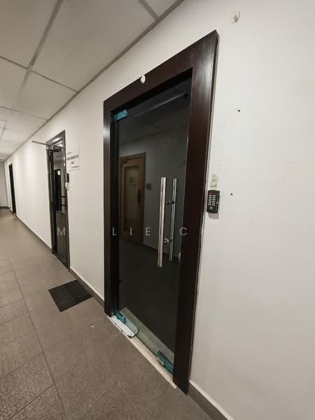 Office for Rent in Gurney Drive (Penang) - Millie Chew - Corridor - PropertyGuru.com.my