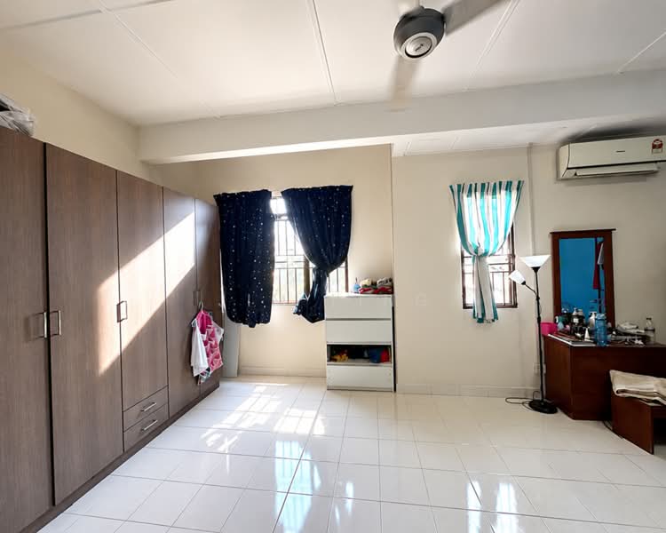 2-storey Terraced House for Sale in Kota Kemuning (Shah Alam) - Jim Ling - Bedroom - PropertyGuru.com.my