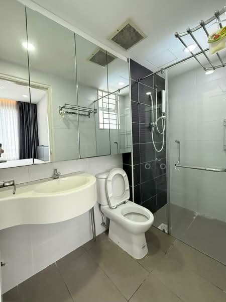 Service Residence for Sale at Platinum Lake PV 21 - Eling Loo - Bathroom - PropertyGuru.com.my