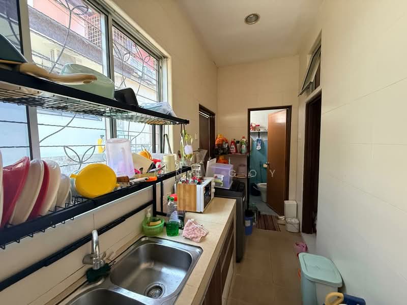 Rumah Teres 2 Tingkat untuk Dijual di Bandar Mahkota Cheras (Cheras) - Aimns Goy - Kitchen - PropertyGuru.com.my