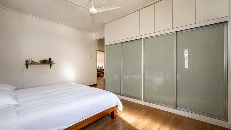 Bungalow for Sale in Kelana Jaya (Petaling Jaya) - Fauzi Abdullah - Bedroom - PropertyGuru.com.my